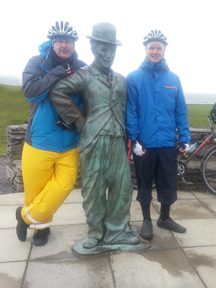 Wir mit Charlie Chaplin